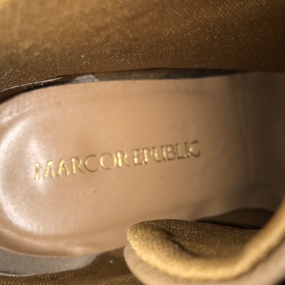 Boots - Picture 4 of 4